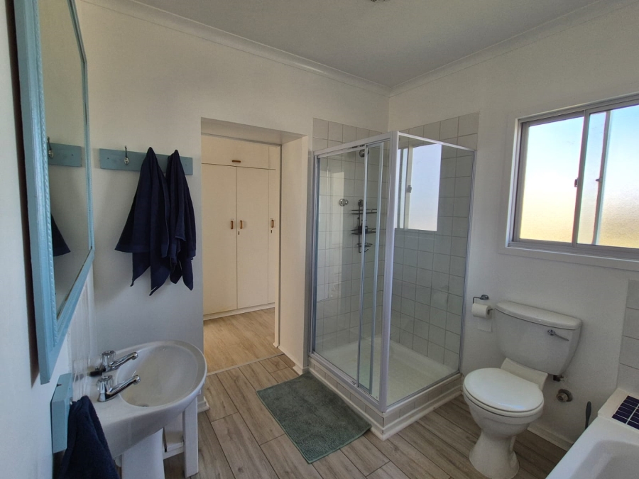 To Let 2 Bedroom Property for Rent in Pringle Bay Western Cape